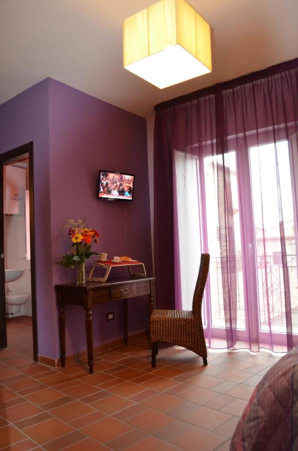 B&B La Casa Di Giulietta Castelmezzano Bagian luar foto