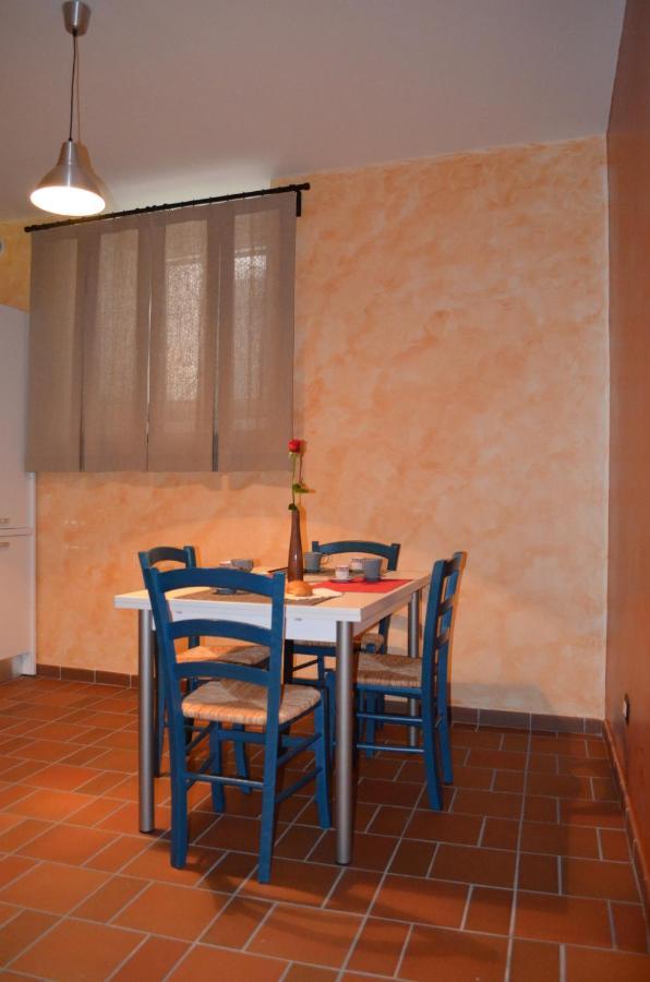 B&B La Casa Di Giulietta Castelmezzano Bagian luar foto