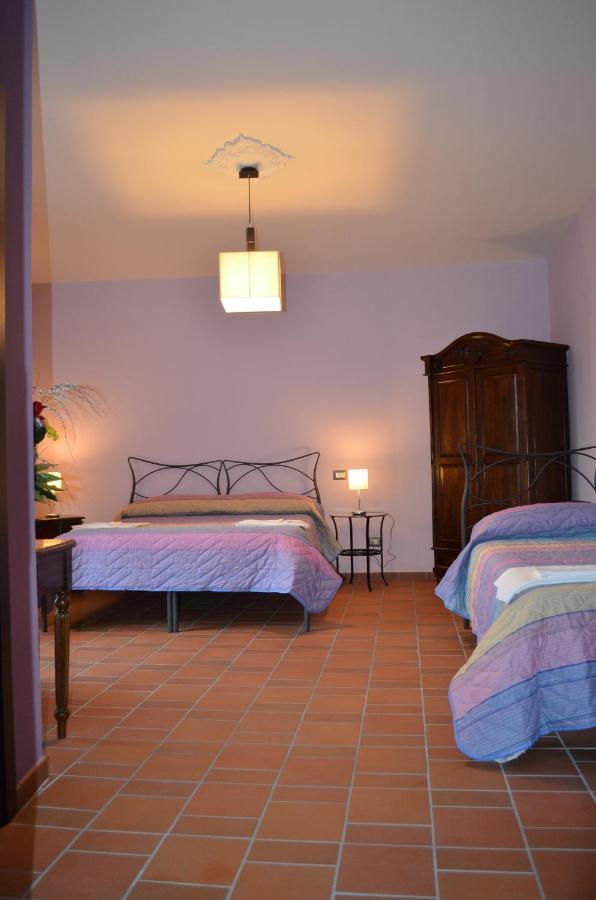 B&B La Casa Di Giulietta Castelmezzano Bagian luar foto
