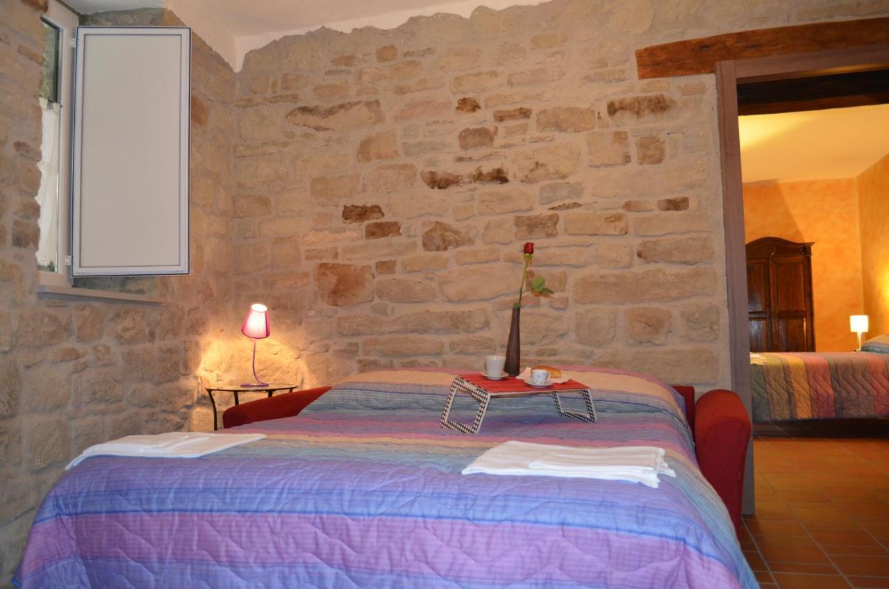 B&B La Casa Di Giulietta Castelmezzano Bagian luar foto